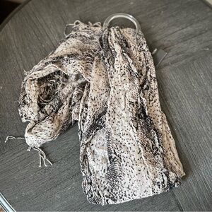 NWT | Mossimo | Print Scarf